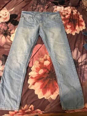 Goodfellow & Co Light Blue Men’s Jeans